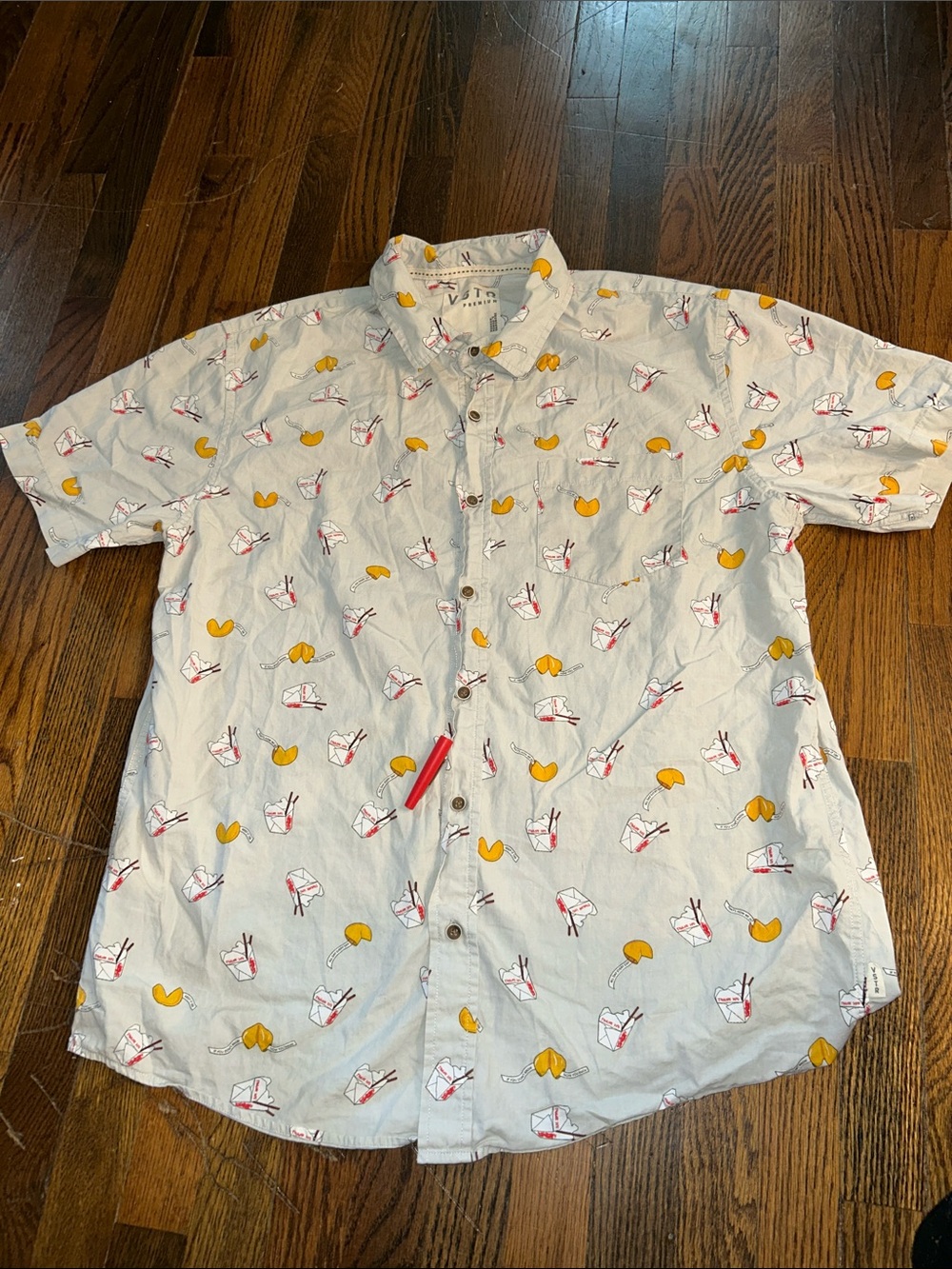 VSTR Premium Men’s Chinese Take Out Shirt - Light Gray/Yellow & Red Print SZ L
